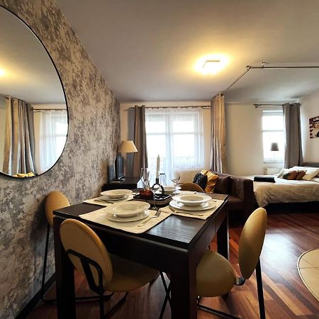 Jagielly Apartment ~ Self Check-In 24H ~ Parking & Lift Вроцлав Екстер'єр фото