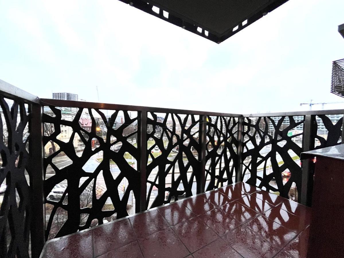 Jagielly Apartment ~ Self Check-In 24H ~ Parking & Lift Вроцлав Екстер'єр фото