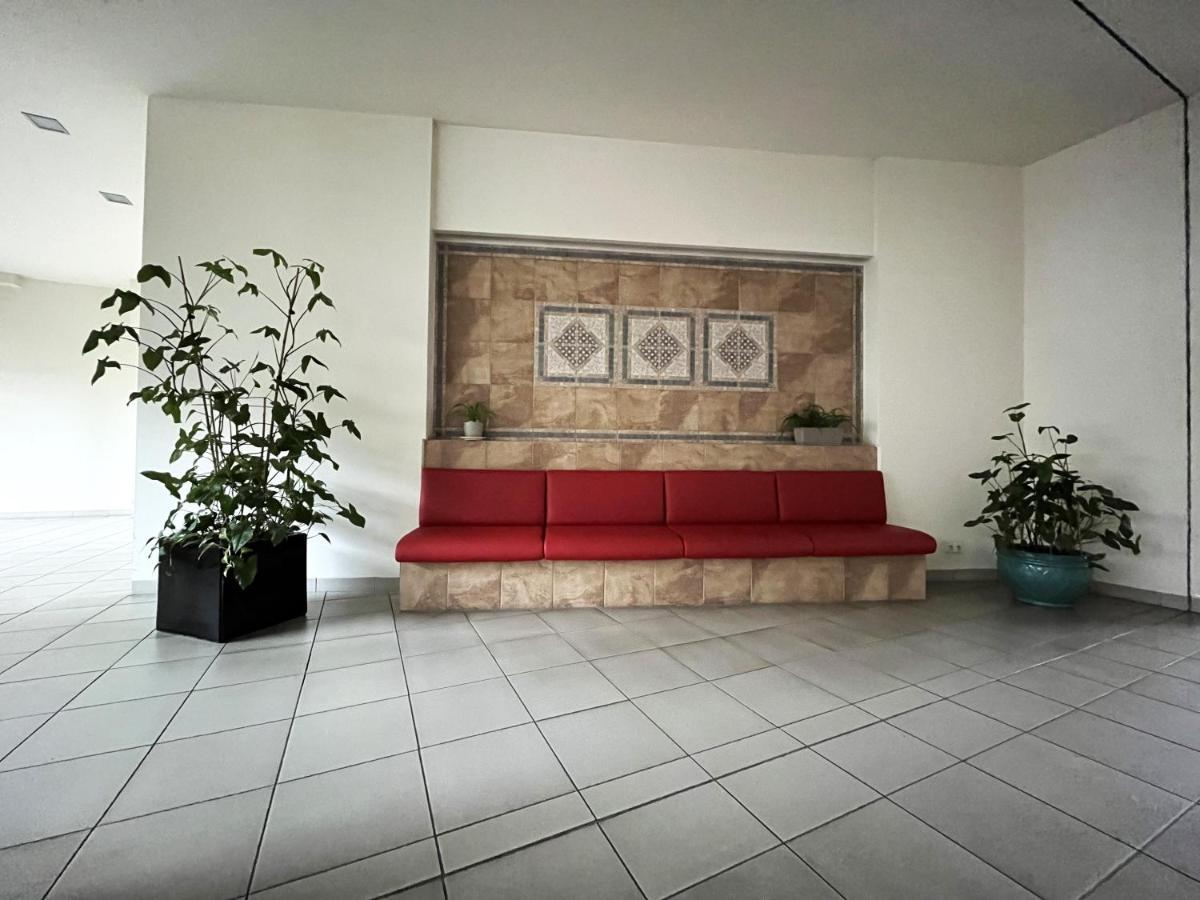 Jagielly Apartment ~ Self Check-In 24H ~ Parking & Lift Вроцлав Екстер'єр фото